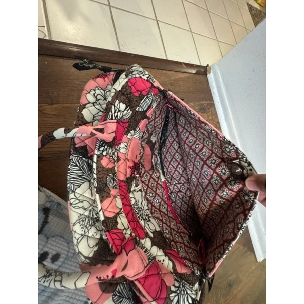 Vera Bradley Mocha Rouge Quilted Laptop Messenger Bag Pink Floral Crossbody
